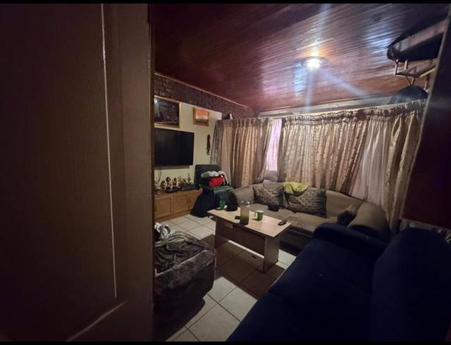 4 BEDROOM HOUSE FOR SALE IN LAUDIUM